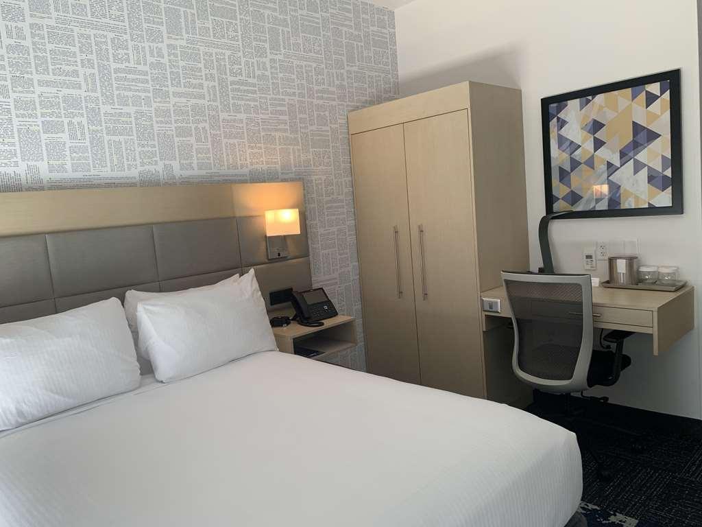 Aiden By Best Western Berkeley Room photo